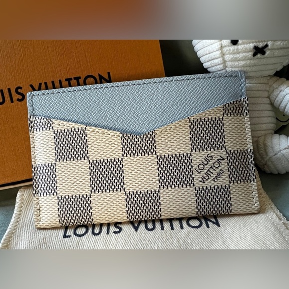 Daily Card Holder - Picture 3 of 10